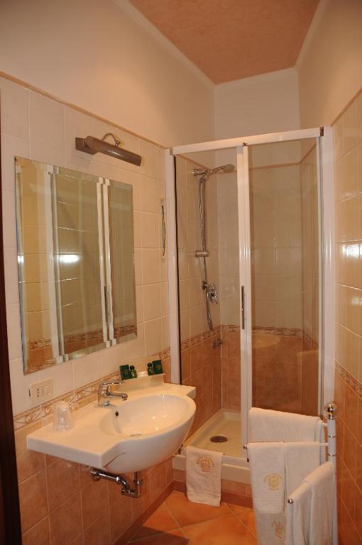Colonna Room Rental Frascati Room photo